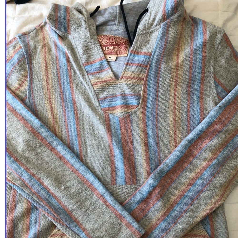 stripped sweatshirt